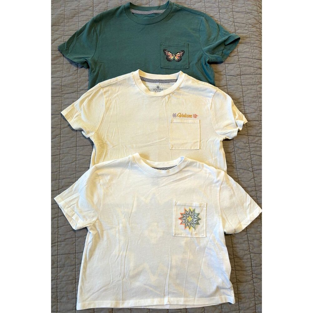Lot of 3 Volcom Girl's Graphic Tees Size M 8/10 White Cream Green Cropped Pocket